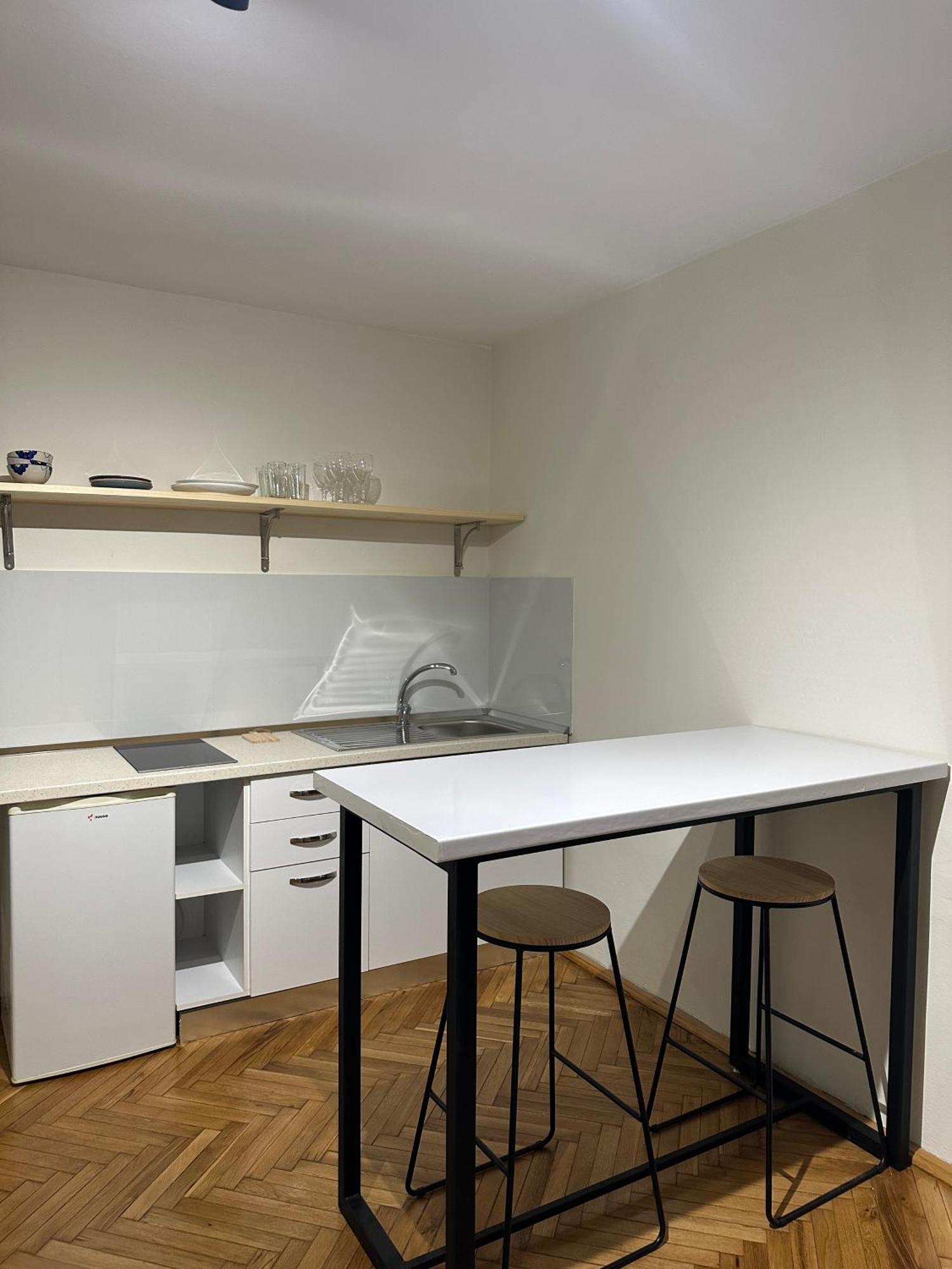 Cozy Apartment, In The Center Of Tirana Kültér fotó